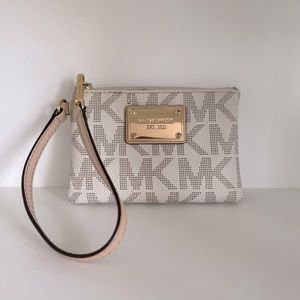 Michael Kors wristlet